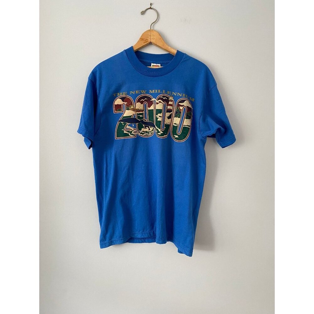 Vintage New Millennium Y2K Souvenir T-shirt, Size Large, Crewneck Short Sleeve